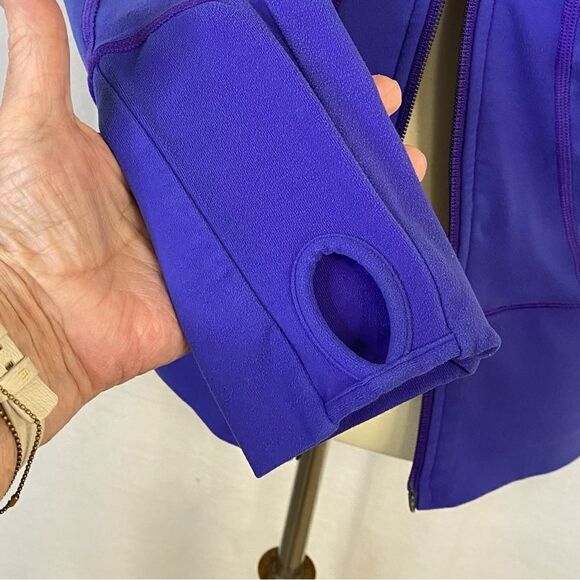 LULULEMON IN STRIDE JACKET - BRUISED BERRY/FADED DOT - Picture 13 of 16